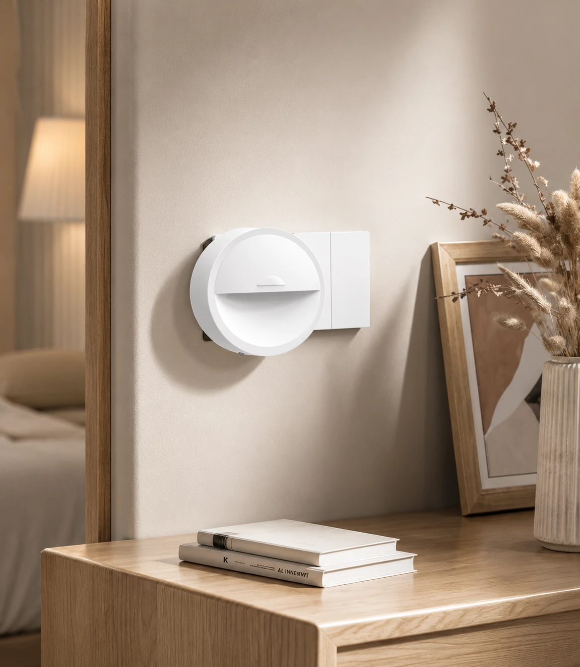 Smart Waterless Wall-Mounted Aroma Diffuser - image 3